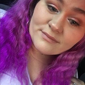 Meet your Posher, Bobbi-jo